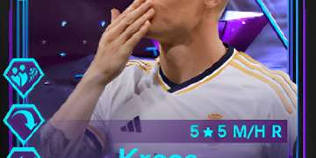 Master the Midfield: Scoring Toni Kroos's Elite FC24 Player Card